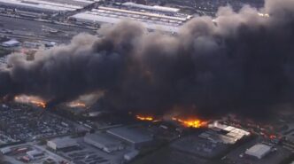 Avião de carga da UPS cai em Louisville, no estado americano de Kentucky